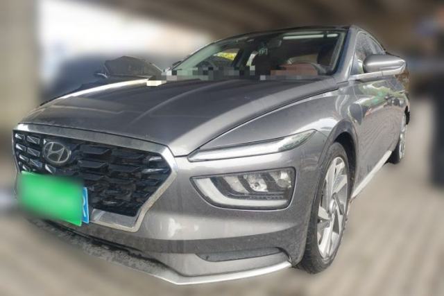 Used Hyundai Mistra 2021 1.8L CVT LUX Premium Edition