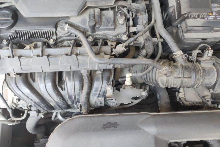 Used Hyundai Mistra 2021 1.8L CVT LUX Premium Edition Engine Bay