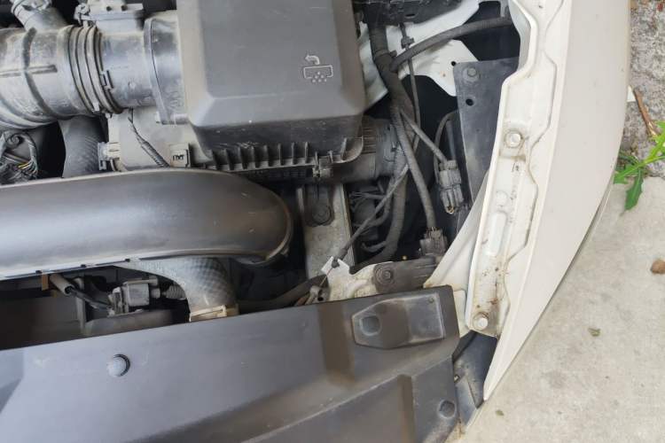 Used Hyundai Mistra 2021 1.8L CVT LUX Premium Edition Engine Bay Left