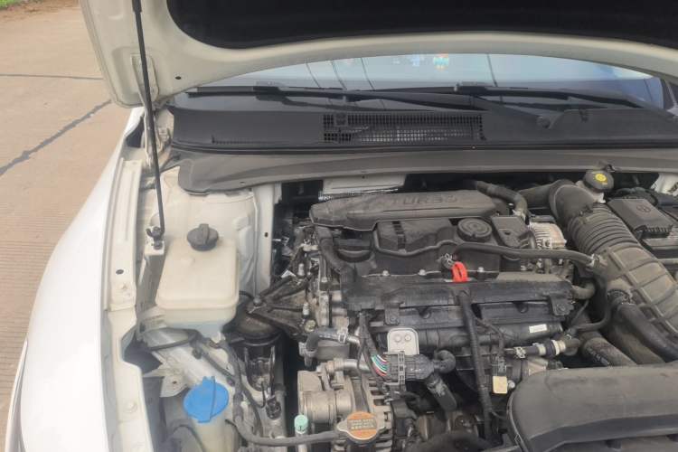 Used Hyundai Mistra 2021 270TGDi DCT LUX Prestige Edition Engine Bay Right