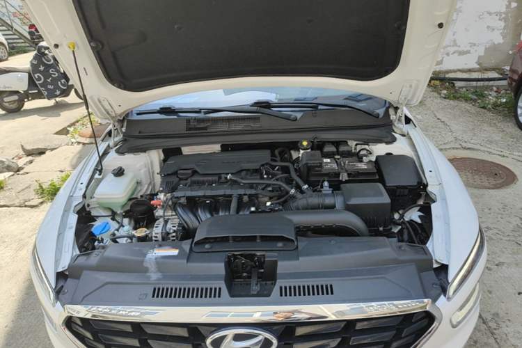 Used Hyundai Mistra 2021 1.8L CVT GLX Elite Edition Engine Bay