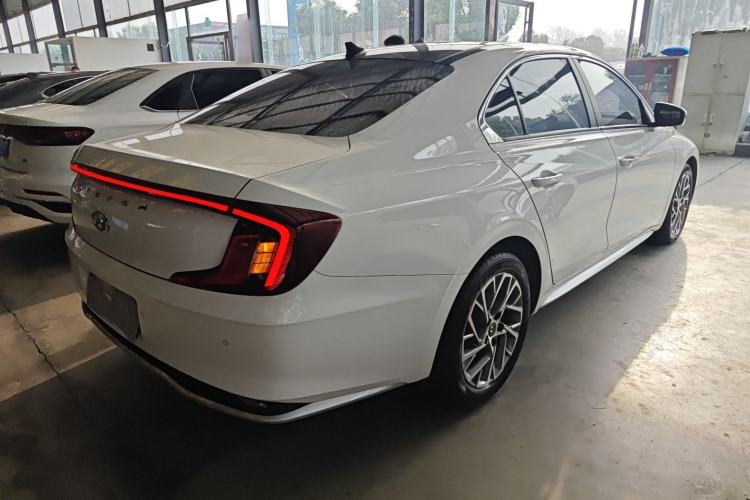 Used Hyundai Mistra 2021 1.8L CVT GLX Elite Edition Exterior 5