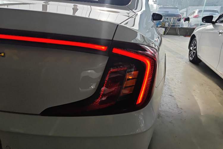 Used Hyundai Mistra 2021 1.8L CVT GLX Elite Edition Exterior 6