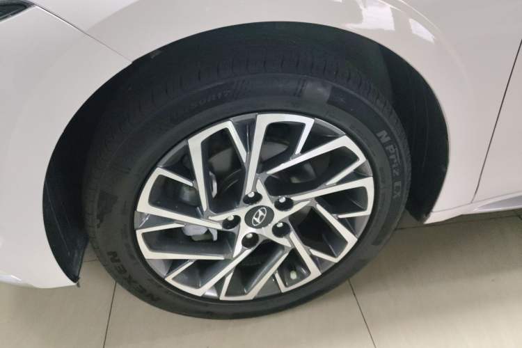 Used Hyundai Mistra 2021 1.8L CVT GLX Elite Edition Exterior 7