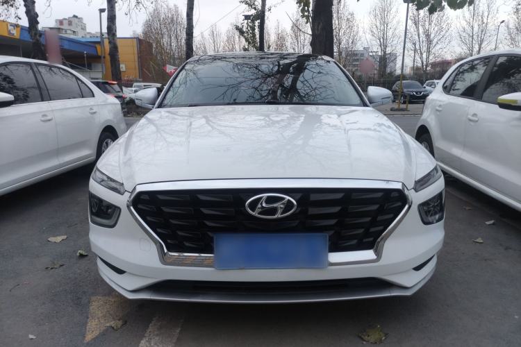 Used Hyundai Mistra 2021 1.8L CVT GLX Elite Edition Front