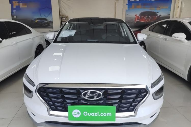 Used Hyundai Mistra 2021 1.8L CVT LUX Premium Edition Front