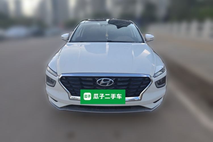 Used Hyundai Mistra 2021 1.8L CVT LUX Premium Edition Front