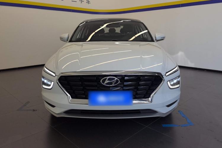 Used Hyundai Mistra 2021 1.8L CVT LUX Premium Edition Front