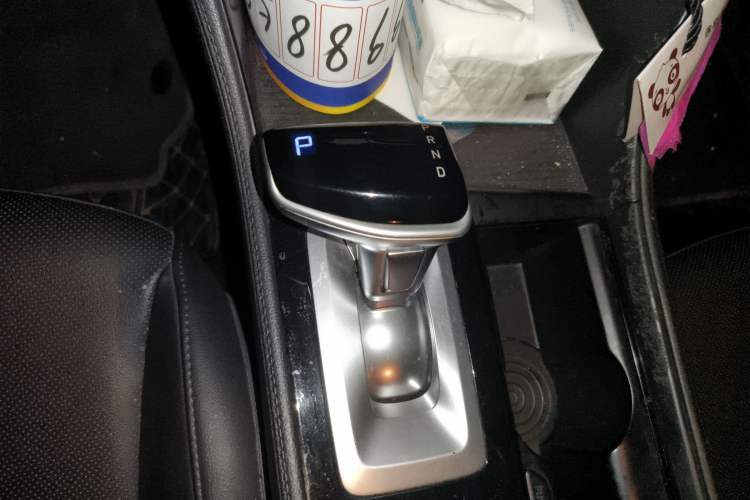 Used Hyundai Mistra 2021 1.8L CVT GLX Elite Edition Gear Lever