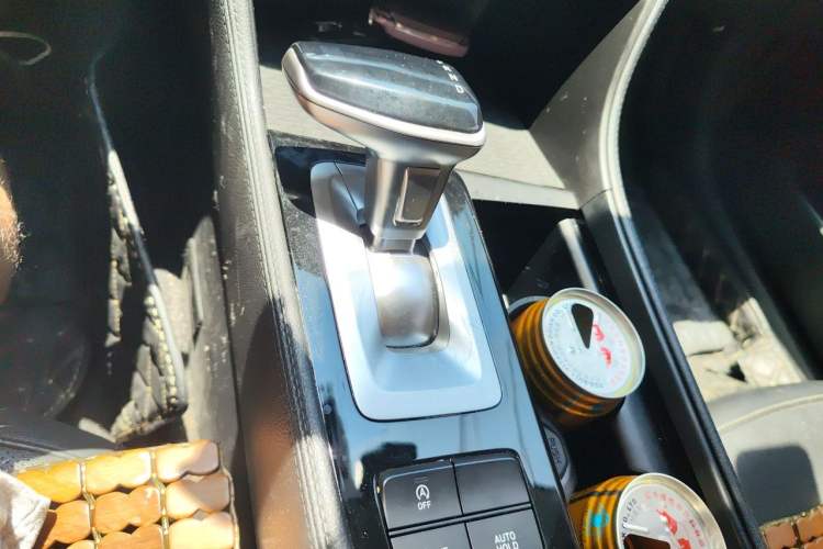 Used Hyundai Mistra 2021 1.8L CVT LUX Premium Edition Gear Lever
