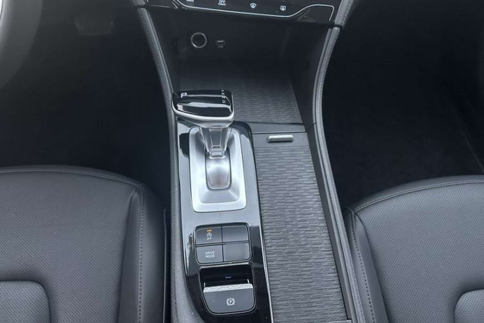 Used Hyundai Mistra 2021 1.8L CVT GLX Elite Edition Gear Lever