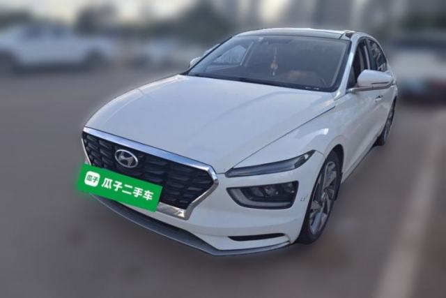 Used Hyundai Mistra 2021 1.8L CVT LUX Premium Edition
