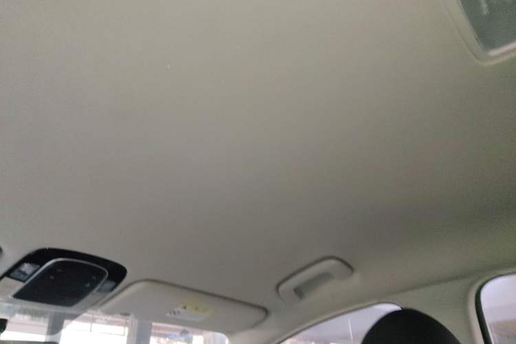 Used Hyundai Mistra 2021 1.8L CVT GLX Elite Edition Headliner