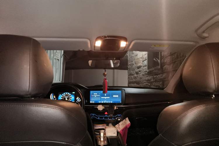 Used Hyundai Mistra 2021 1.8L CVT GLX Elite Edition Headliner