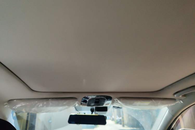 Used Hyundai Mistra 2021 1.8L CVT LUX Premium Edition Headliner