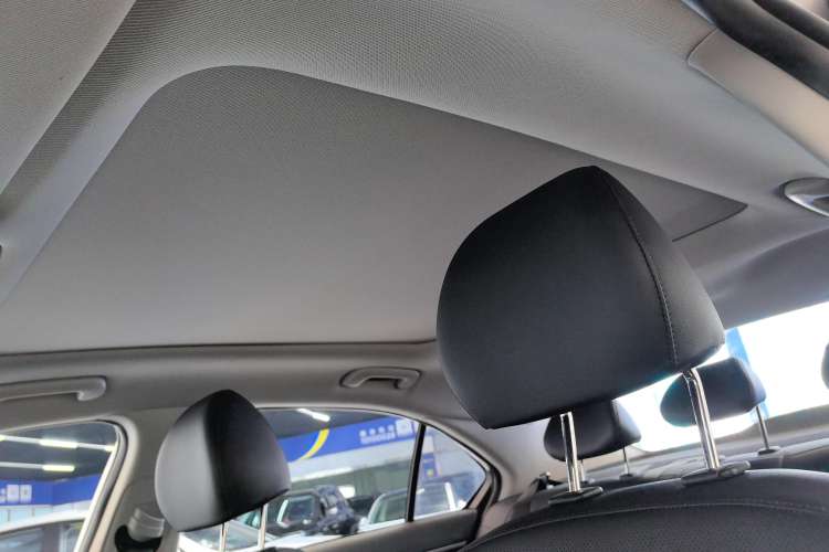 Used Hyundai Mistra 2021 1.8L CVT LUX Premium Edition Headliner