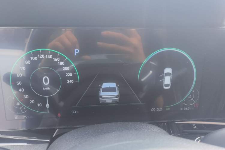 Used Hyundai Mistra 2021 270TGDi DCT LUX Prestige Edition Instrument Cluster