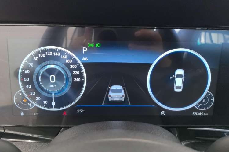 Used Hyundai Mistra 2021 1.8L CVT LUX Premium Edition Instrument Cluster