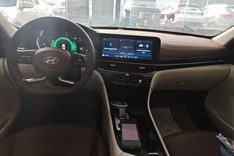 Used Hyundai Mistra 2021 1.8L CVT GLX Elite Edition Interior 2