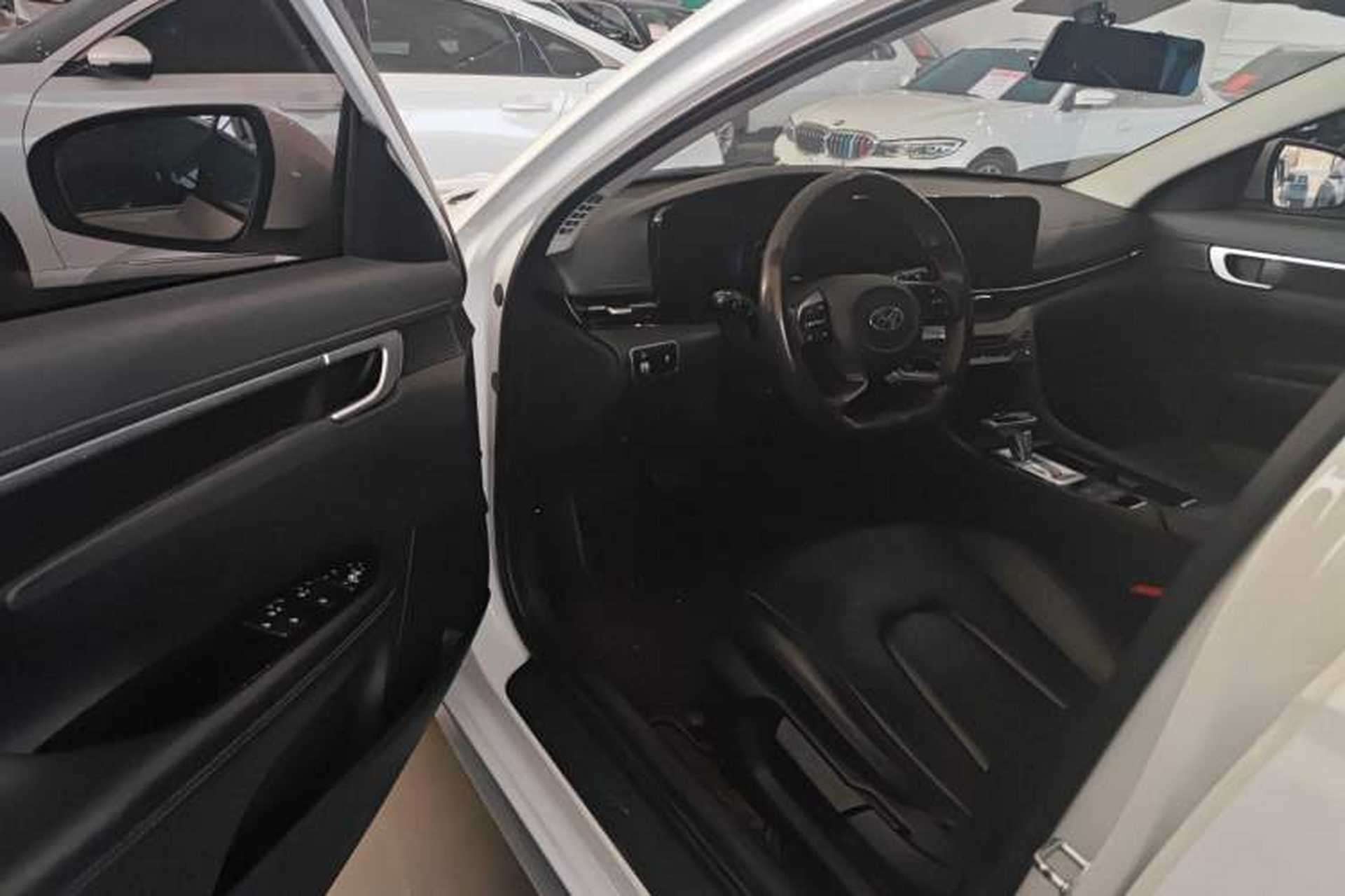 Used Hyundai Mistra 2021 1.8L CVT GLX Elite Edition Interior 3