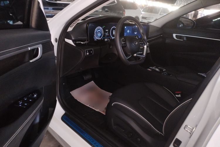 Used Hyundai Mistra 2021 270TGDi DCT TOP Flagship Edition Interior 3