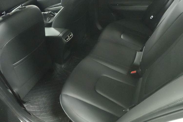 Used Hyundai Mistra 2021 1.8L CVT GLX Elite Edition Interior 4