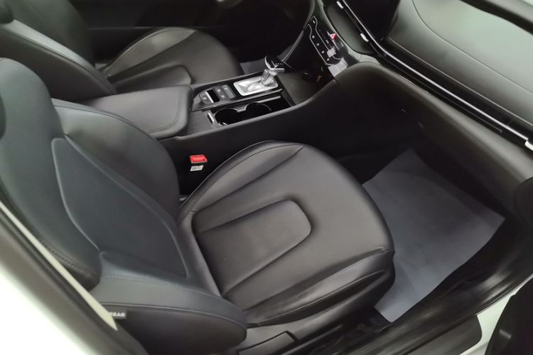 Used Hyundai Mistra 2021 1.8L CVT GLX Elite Edition Interior 5