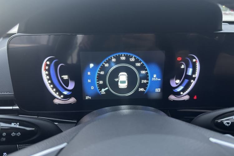 Used Hyundai Mistra 2021 1.8L CVT GLX Elite Edition Interior 6