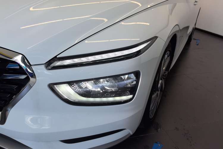 Used Hyundai Mistra 2021 1.8L CVT LUX Premium Edition Left Front Headlight