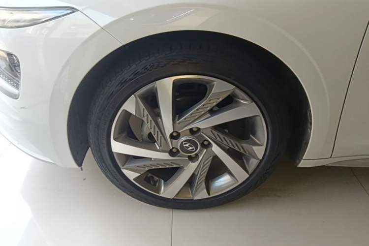 Used Hyundai Mistra 2021 1.8L CVT LUX Premium Edition Left Front Wheel Hub