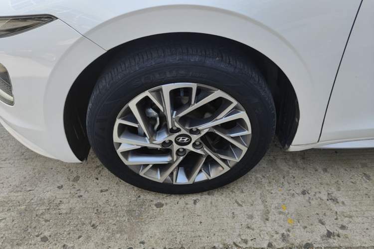 Used Hyundai Mistra 2021 1.8L CVT GLX Elite Edition Left Front Wheel Hub