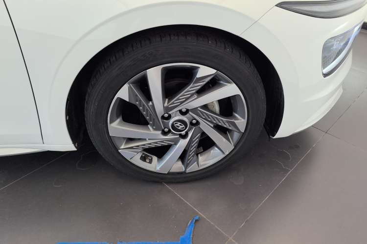 Used Hyundai Mistra 2021 1.8L CVT LUX Premium Edition Left Rear Wheel Hub