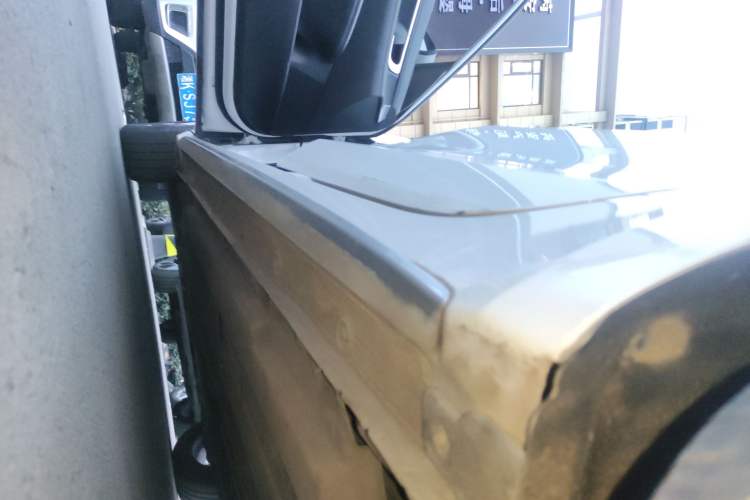 Used Hyundai Mistra 2021 1.8L CVT GLX Elite Edition Left Side Sill