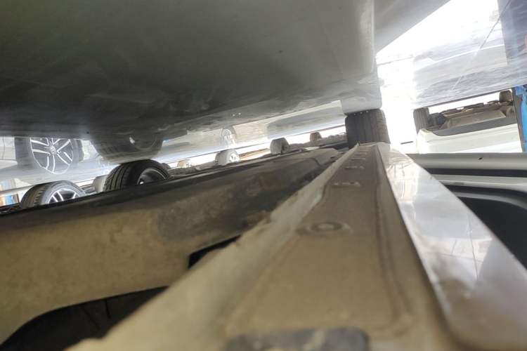 Used Hyundai Mistra 2021 1.8L CVT LUX Premium Edition Left Side Sill