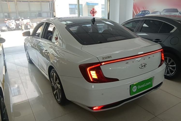 Used Hyundai Mistra 2021 1.8L CVT LUX Premium Edition Rear Left 45 Deg