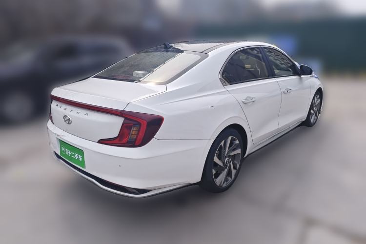 Used Hyundai Mistra 2021 1.8L CVT LUX Premium Edition Rear Right 45 Deg