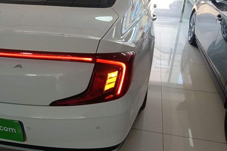 Used Hyundai Mistra 2021 1.8L CVT LUX Premium Edition Right Rear Taillight