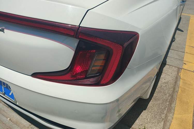 Used Hyundai Mistra 2021 1.8L CVT GLX Elite Edition Right Rear Taillight