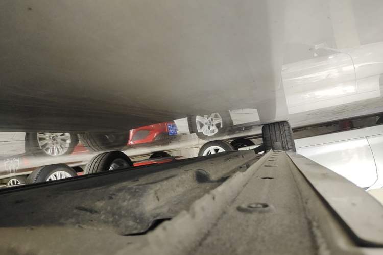 Used Hyundai Mistra 2021 1.8L CVT LUX Premium Edition Right Side Sill
