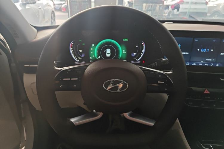 Used Hyundai Mistra 2021 1.8L CVT GLX Elite Edition Steering Wheel