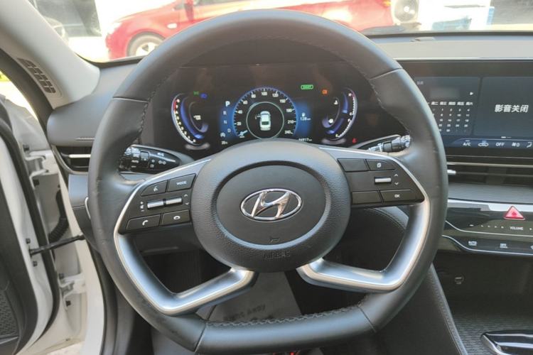 Used Hyundai Mistra 2021 1.8L CVT GLX Elite Edition Steering Wheel