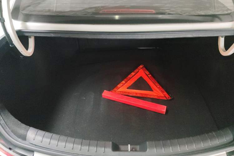 Used Hyundai Mistra 2021 1.8L CVT GLX Elite Edition Trunk