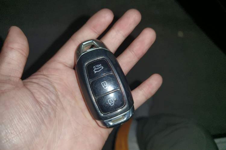 Used Hyundai Mistra 2021 1.8L CVT GLX Elite Edition Vehicle Key
