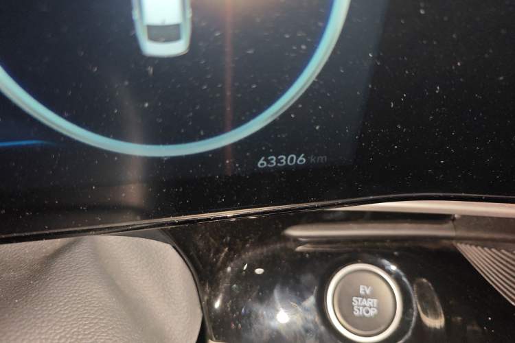 Used Hyundai Mistra New Energy 2021 LUX Premium Edition Odometer Close Up
