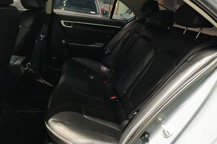 Used Hyundai Mistra New Energy 2021 LUX Premium Edition Interior 4