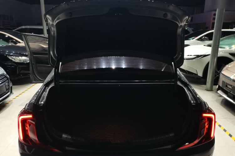 Used Hyundai Mistra New Energy 2021 LUX Premium Edition Trunk