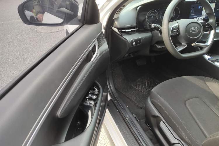 Used Hyundai Mistra New Energy 2021 GLX Elite Edition Driver Seat