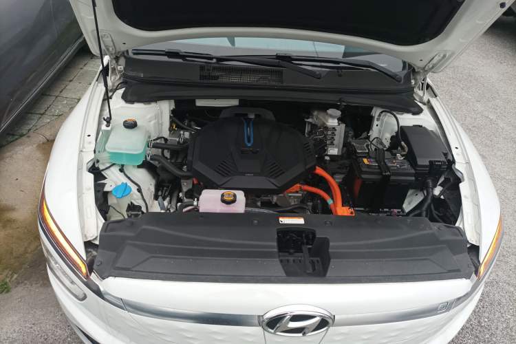 Used Hyundai Mistra New Energy 2021 GLX Elite Edition Engine Bay