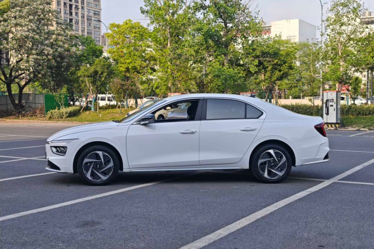 Used Hyundai Mistra New Energy 2021 GLX Elite Edition Exterior 1
