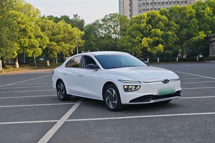 Used Hyundai Mistra New Energy 2021 GLX Elite Edition Exterior 1